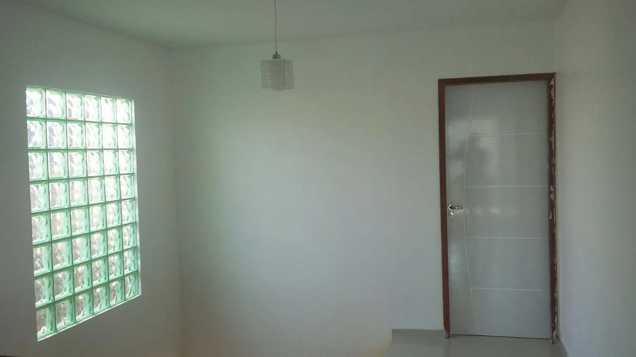 Casa de Alto Padrão em Camaragibe — 350m², 5 Quartos, Suíte com Closet e Cobertura Ampla