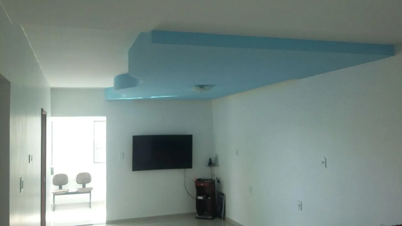 Casa de Alto Padrão em Camaragibe — 350m², 5 Quartos, Suíte com Closet e Cobertura Ampla